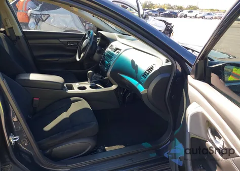 2015 Nissan Altima 2.5 S z USA, uszkodzony, nr VIN 1N4AL3AP5FC477075